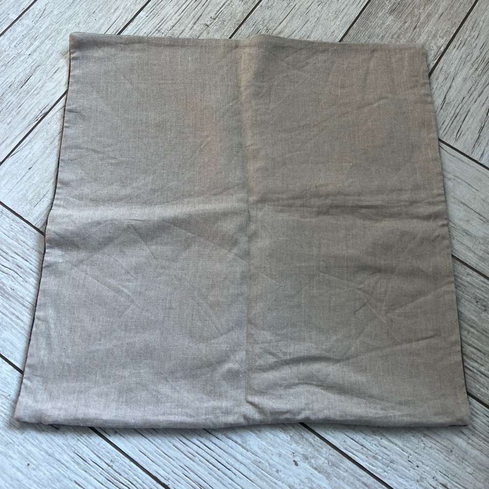 Pottery Barn Vintage Style Decorative Pillow Cover - Picture 4 of 5